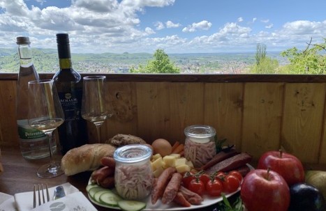 FB6A1FC0-9D95-4F1C-B808-BFC4F4F2260A_1_105_c