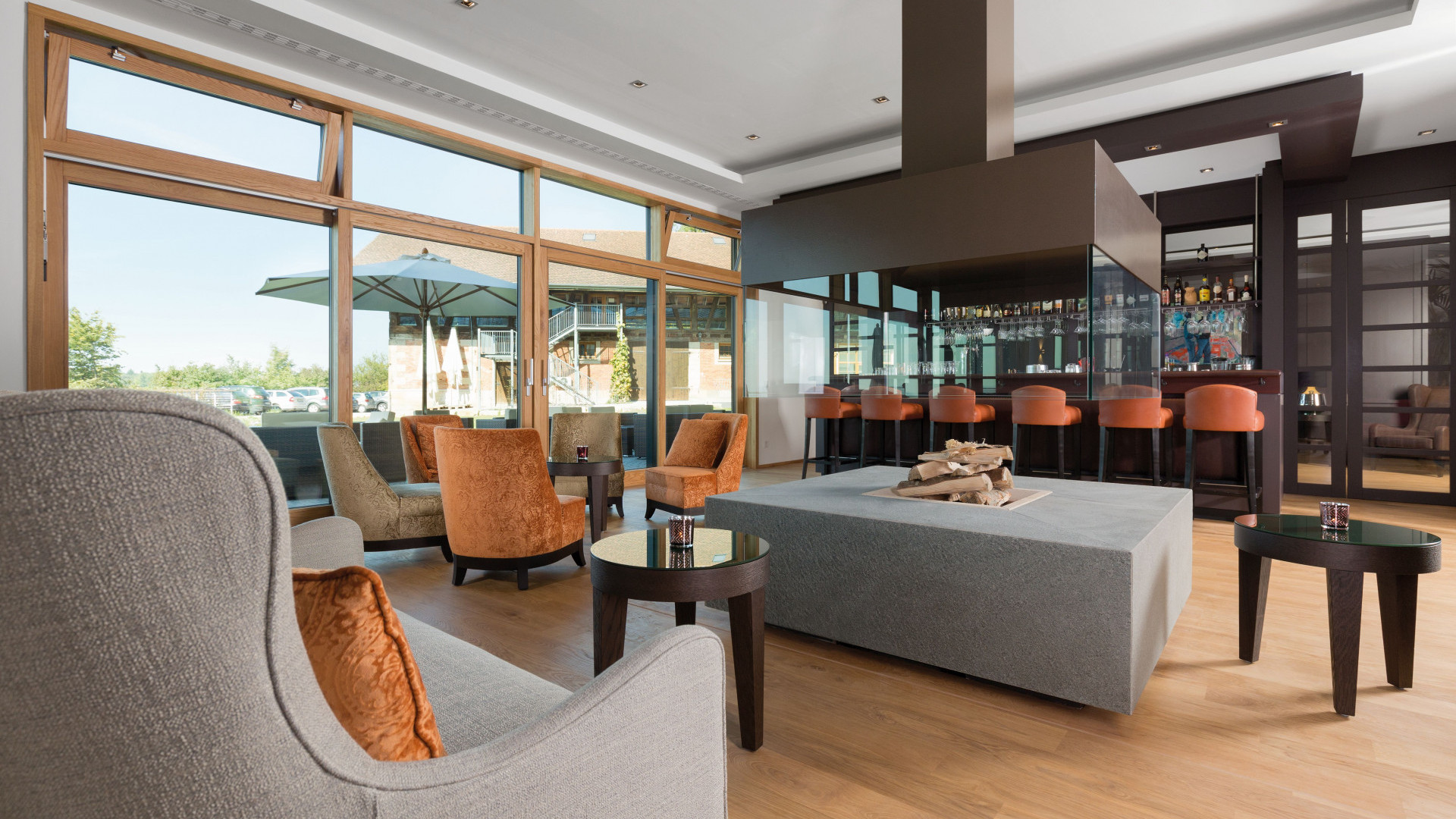Achalm.Hotel_Bar_Kamin_Lounge