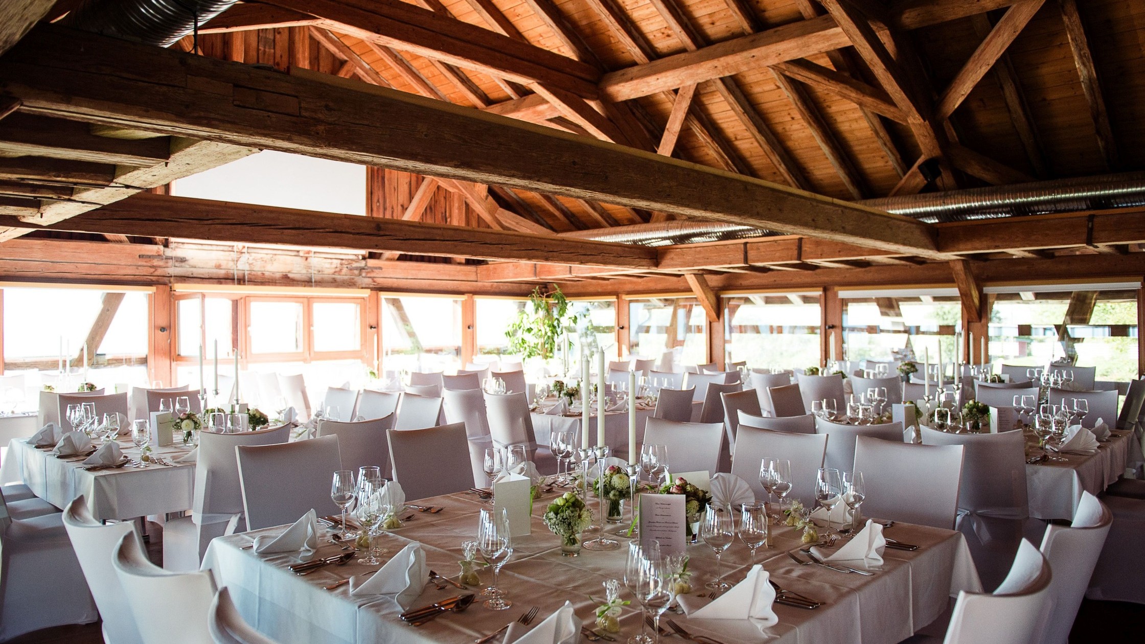 Achalm.Hotel_Schafstall_Innenansicht