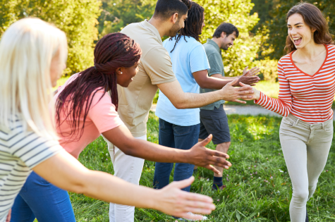 black-white-modern-handwritten-square-studio-logo-13229-x-10583-cm